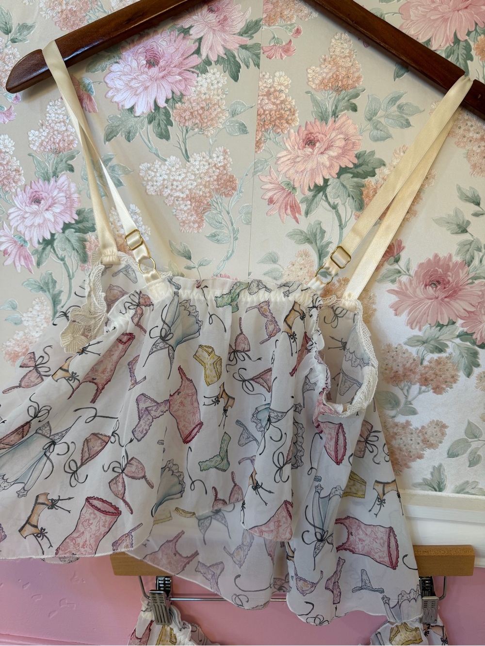 Hanky Panky Ivory Sheer Camisole & Ruffle Shorts with Pastel Lingerie Print - Picture 5 of 6